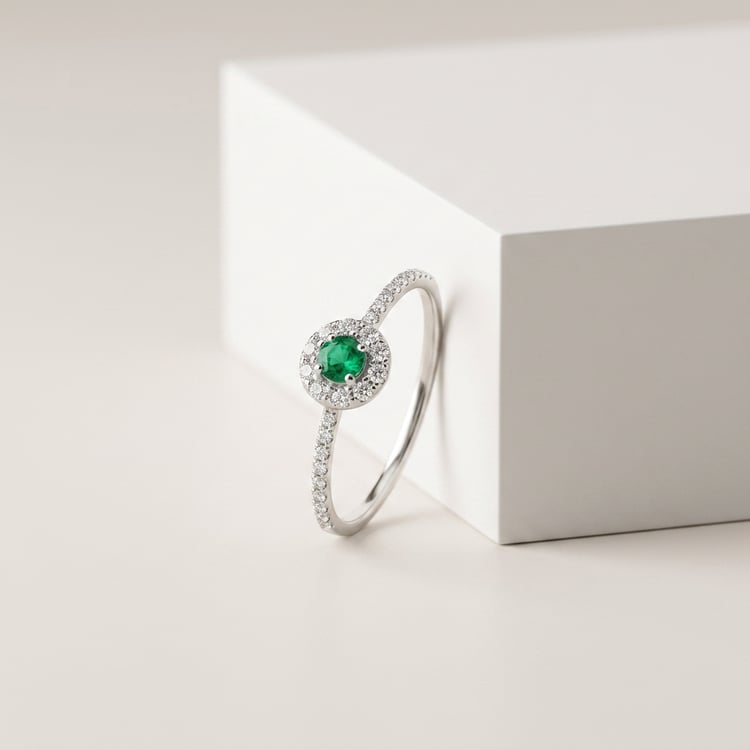 Silber Halo-Ring mit Smaragd und Lab Grown Diamanten Lys 171005