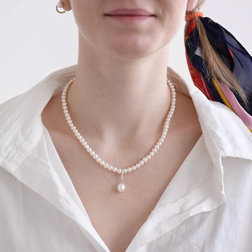 Goldene Perlenkette mit Diamanten Namrah