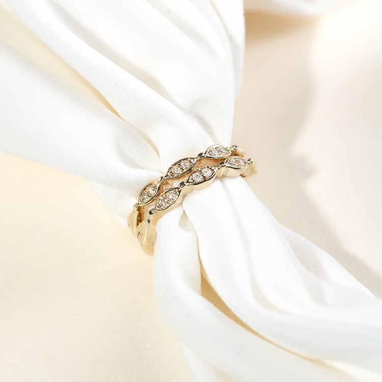 Silberne kreisförmige Ohrringe mit Lab Grown Diamanten Wontisa 131253