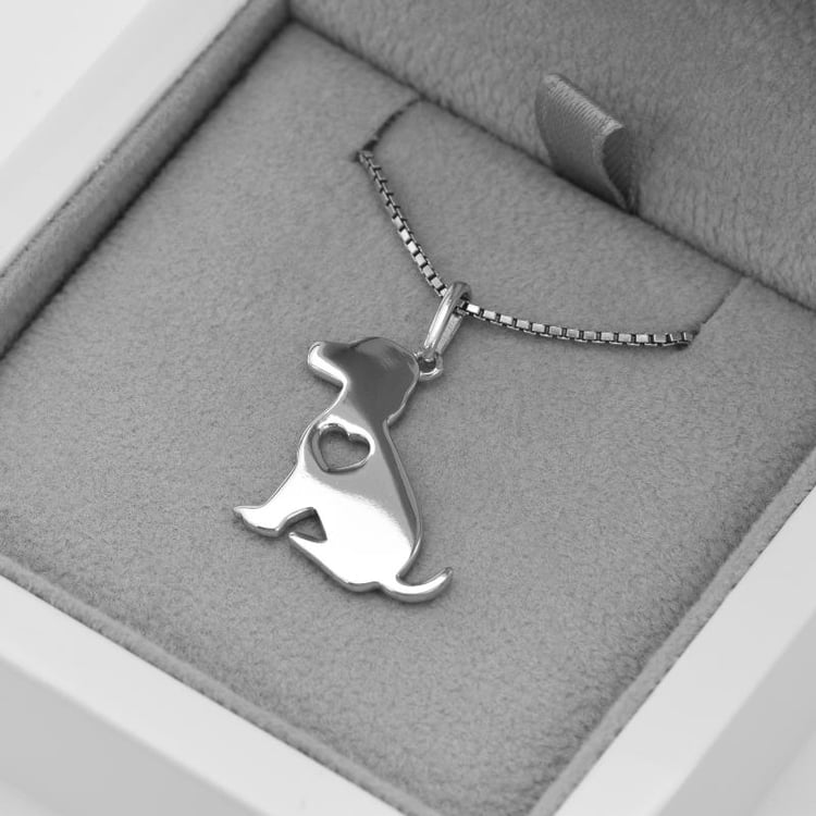 Hund Anhänger in Silber in Eppi-Geschenkbox 52027