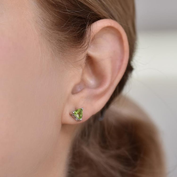 Trillion Olivine in silbernen Ohrringen Gilen 25766