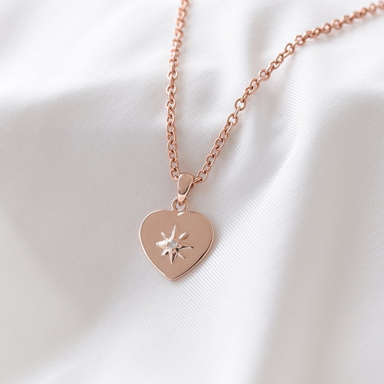 Goldene Kollektion in Herzform mit Diamanten Esmail 81643