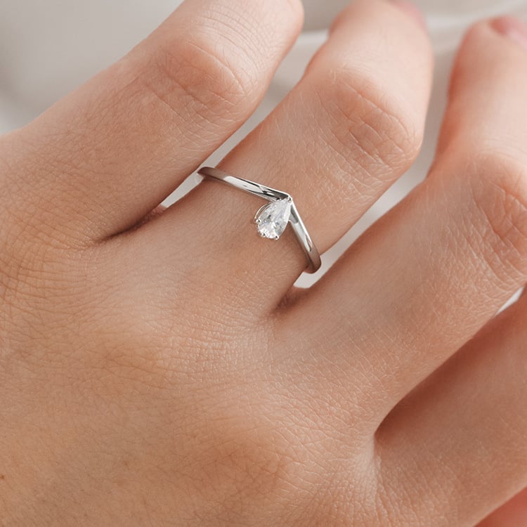 Außergewöhnlicher Verlobungsring 154872