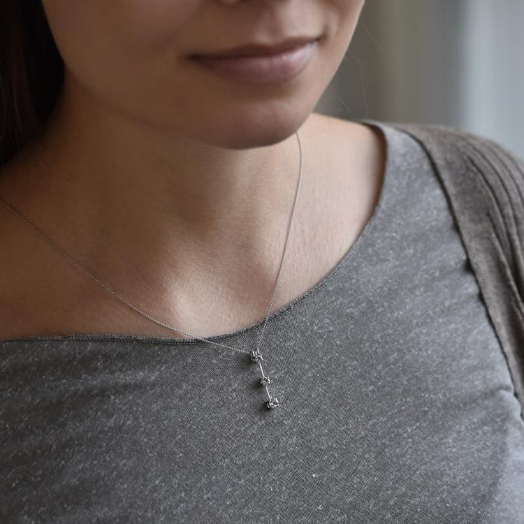 Goldene Anhänger Vergangenheit-Gegenwart-Zukunft mit Morganiten und Topas 37504