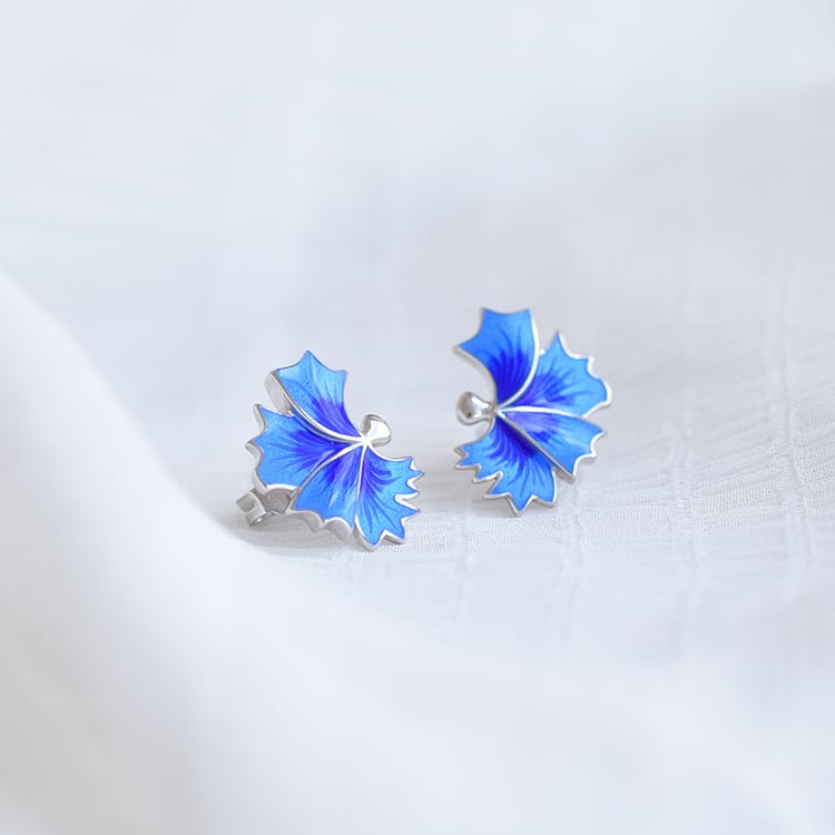 Ohrringe mit Blumen 64098