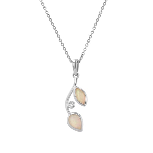 Opalanhänger in Blattform mit Diamanten Daria