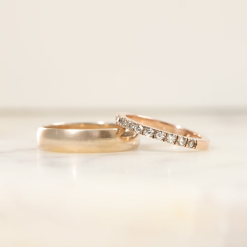 Eternity-Ringe mit 2 mm großen Moissaniten Lowum