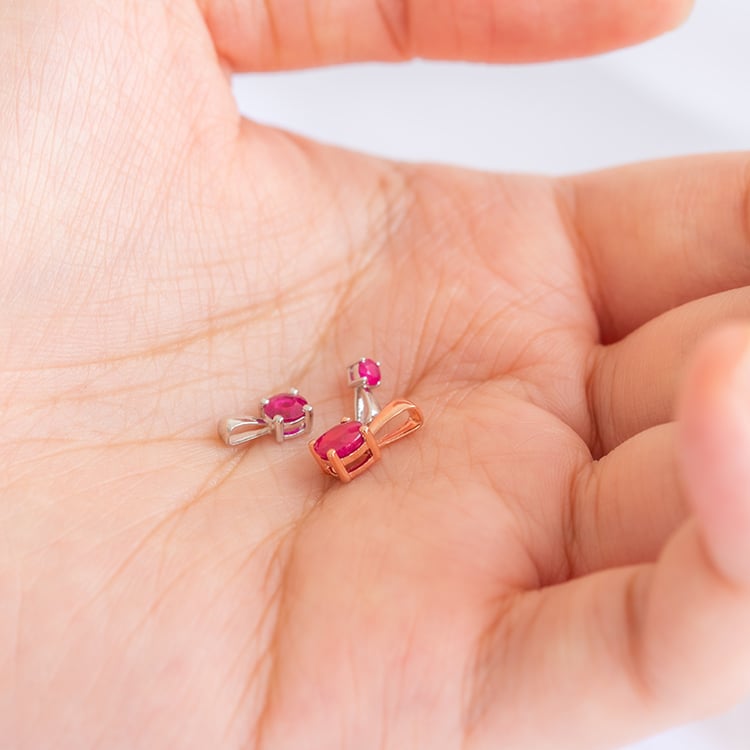 Anhänger mit einem Rubin in der Größe Ihrer Wahl Quinn 123588