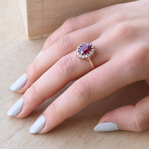 Halo-Ring mit Rubin und Diamanten Chrys