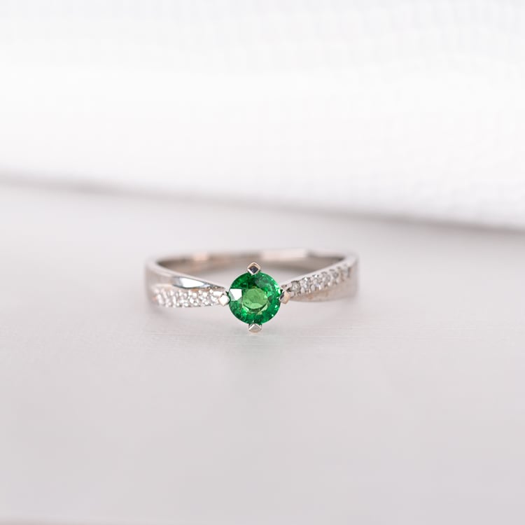 Goldring mit Tsavorit und Diamanten Sewyn 124392