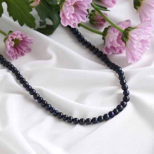 Kette mit schwarzen Perlen Pritii