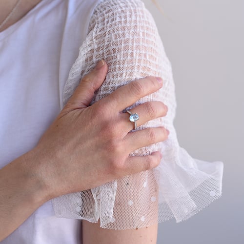 Goldener Aquamarinring mit Diamanten Dodey