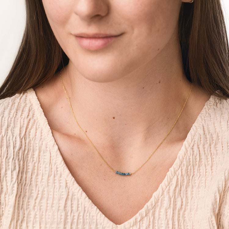 Goldener Choker mit blauen ungeschliffenen Diamanten Inaku 155199