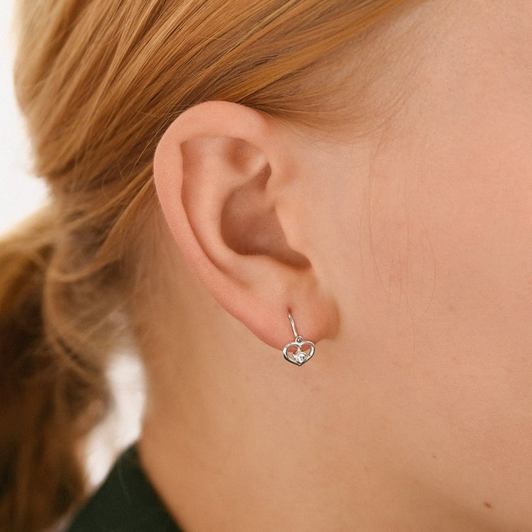 Goldene Kinderohrringe in Herzform mit Lab Grown Diamanten Ariel 153192