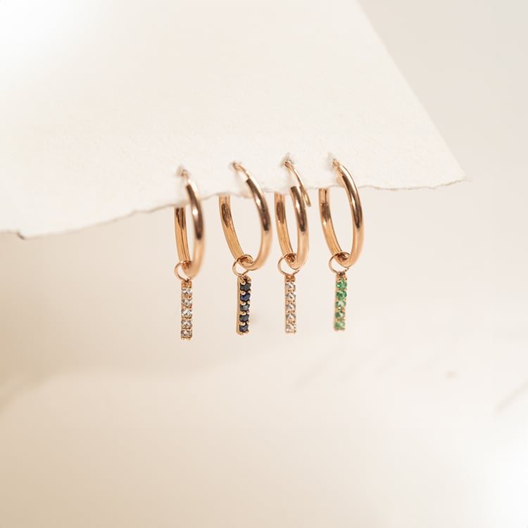 Goldene Hängeohrringe mit blauen Saphiren Elaine 138275