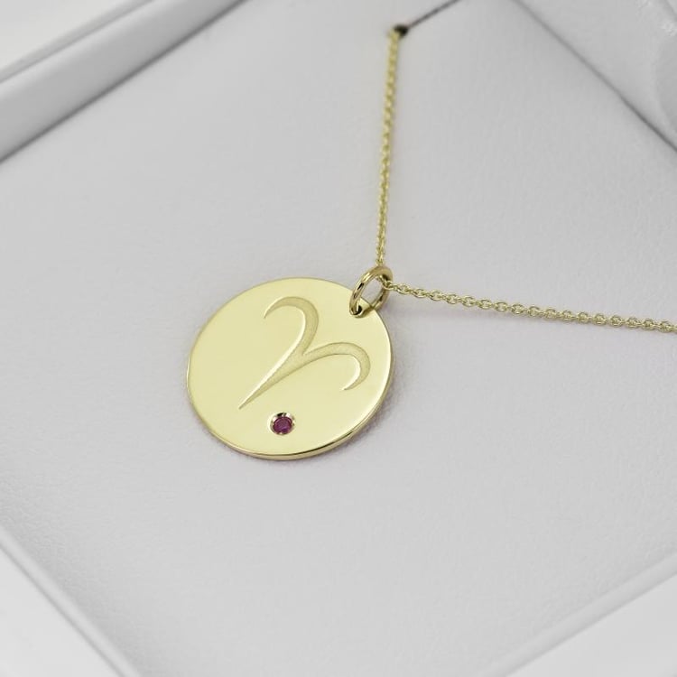 Widder mit Rubin Anhänger in Gelbgold 28347