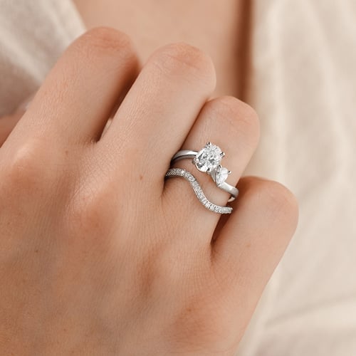 Romantisches Verlobungs-Set mit Diamantringen Clementine