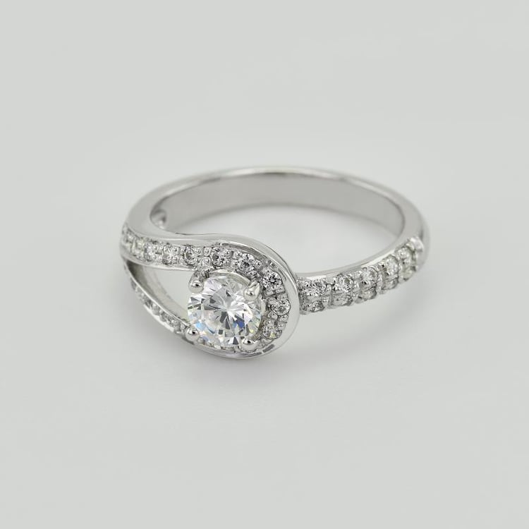 Ring mit Diamanten 10673