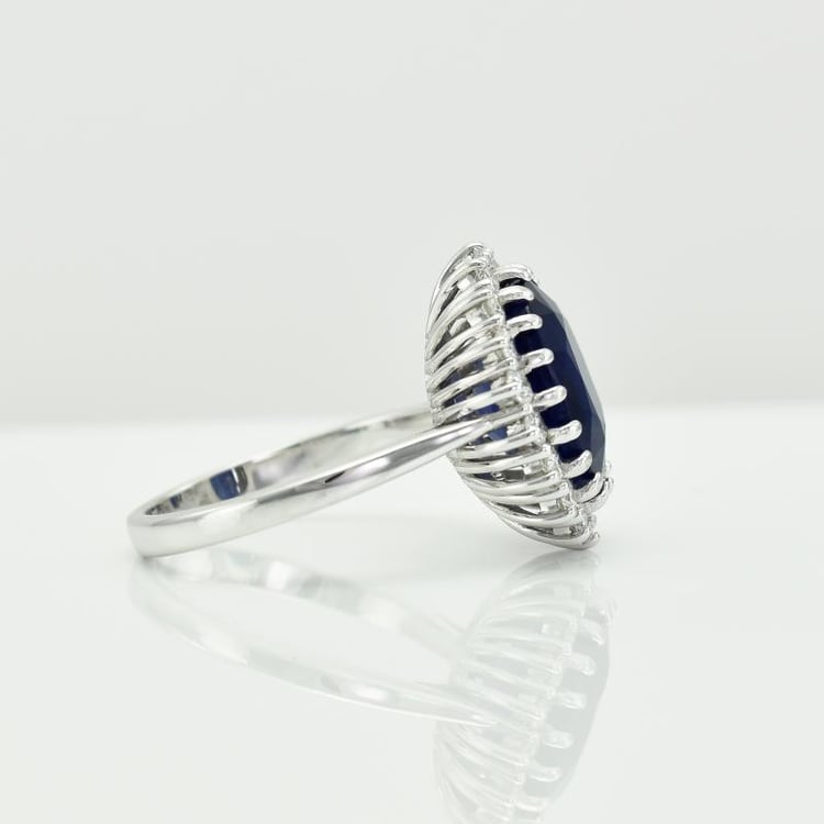 Goldring mit Saphir 13110