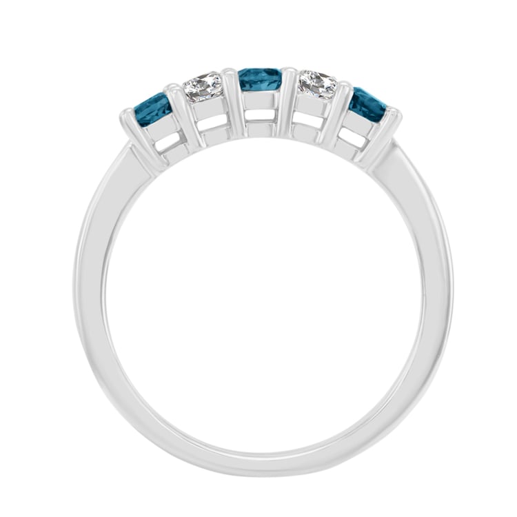 Ring aus Gold mit Diamanten 5369