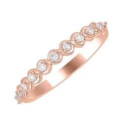 Weiße Lab Grown Diamanten in einem Eternity-Ring Lalia
