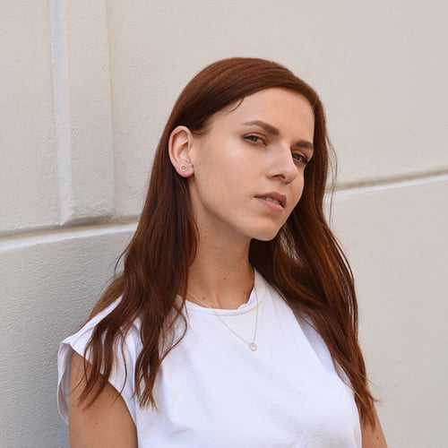 Goldene Karma Ohrringe mit Diamanten Hart