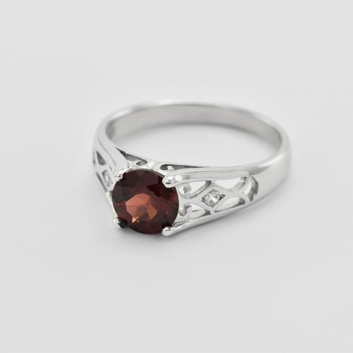 Silberner Ring mit Granat und Zirkonia Wyla