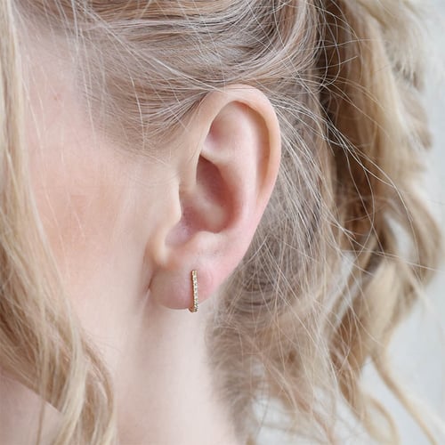 Minimalistische Ohrringe mit Diamanten Passang