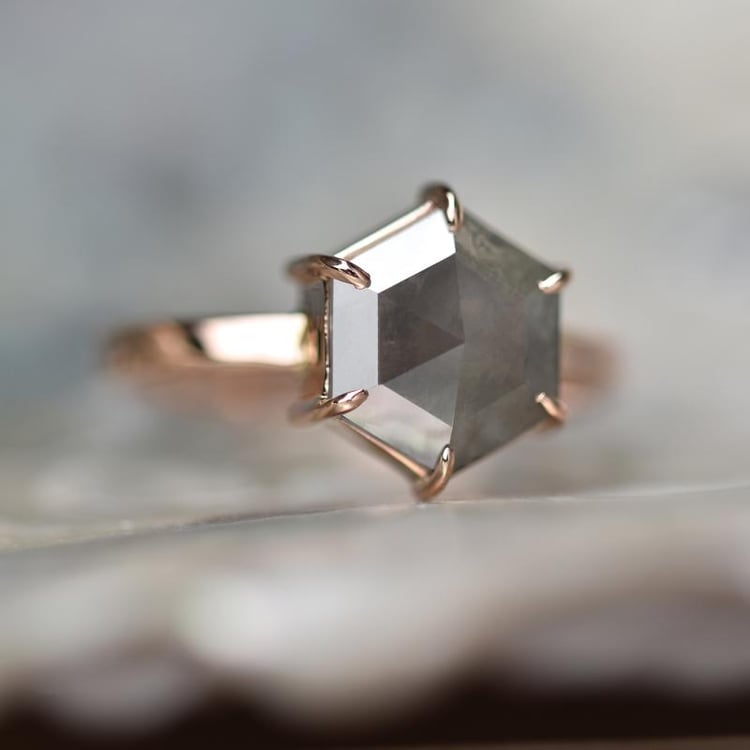 Ring mit Salt and Pepper Diamant Libertad 44364