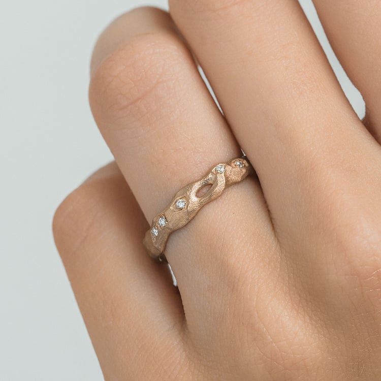 Eheringe aus Haselnussgold Rock 163760