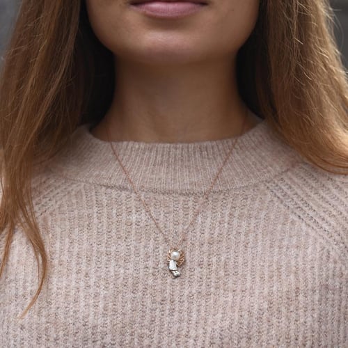 Silberner Anhänger mit Engel und einer Perle und Lab Grown Diamanten Angel