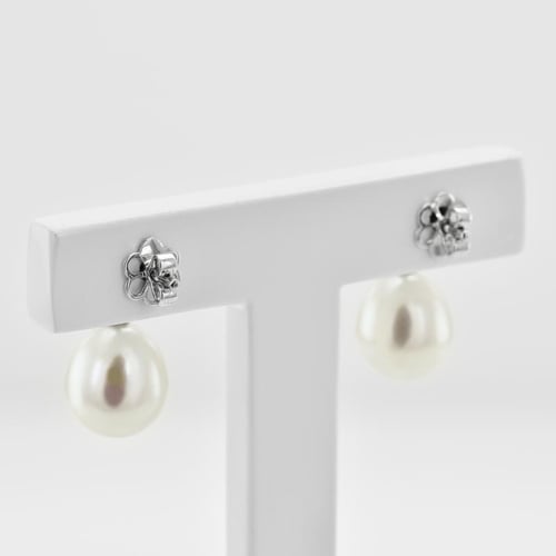 Goldene Perlenohrringe mit Diamanten Manisha