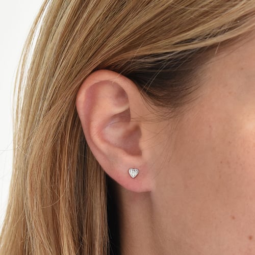 Ohrringe in Herzform mit Diamanten Janella