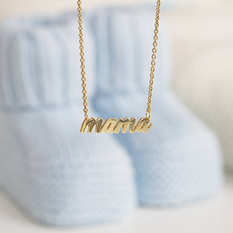 Silberne Halskette mit Aufschrift Mama 141886