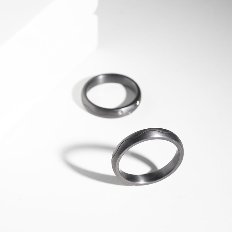  Ring aus Tantal mit Diamanten Brodie 156945