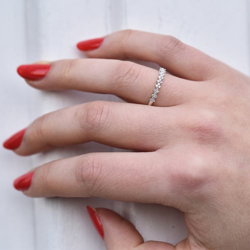 Romantischer Eternity-Ring mit Lab Grown Diamanten Betsy