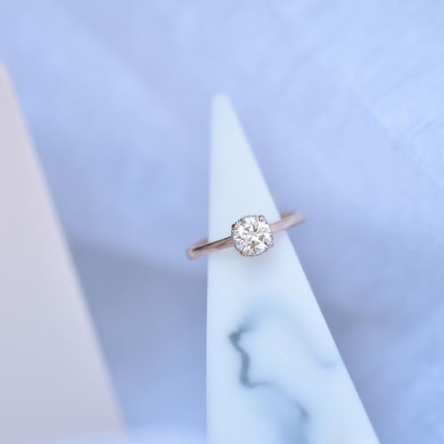 Klassischer Verlobungsring mit Diamant Xela