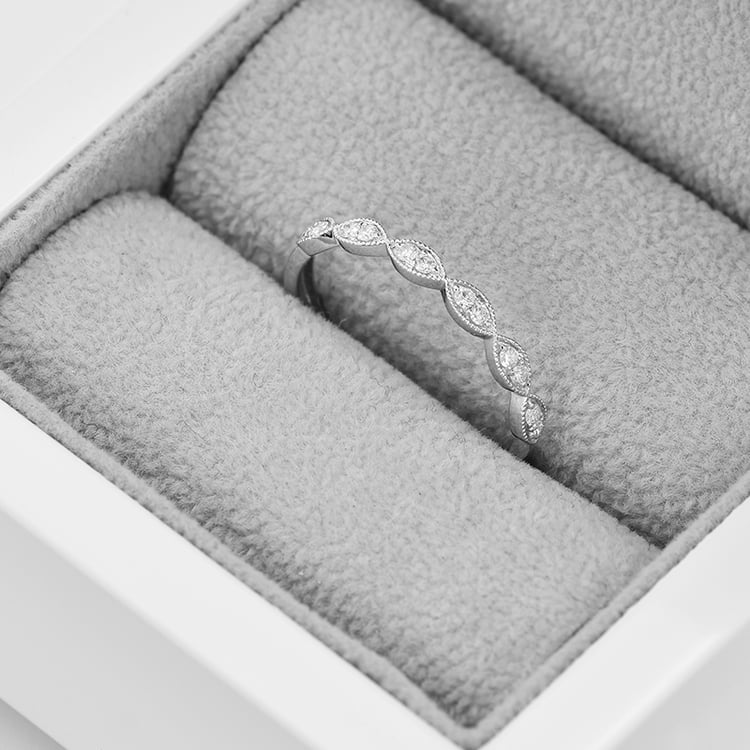 Zarter Eternity Ring mit Moissaniten Talita 133634