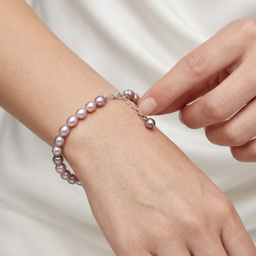 Armband mit lavendelfarbenen Perlen Biel