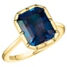 Goldener Ring mit Lab Grown Alexandrit in Emerald Form Moly