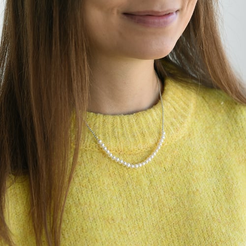 Silberne Perlenkette mit Perlen Tanya