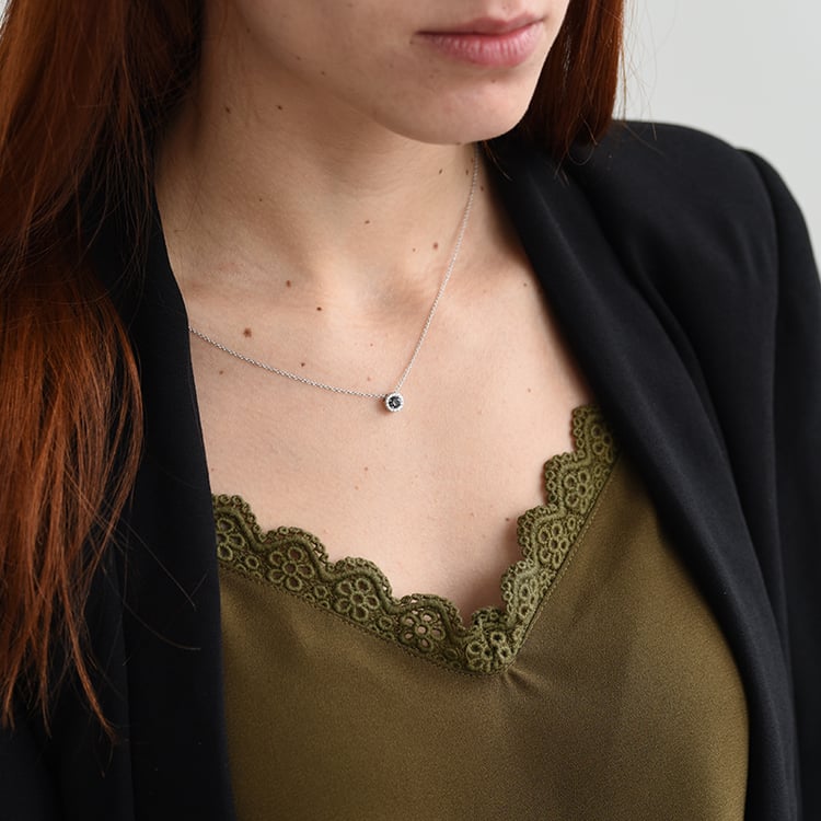 Halo-Anhänger mit schwarzem Diamanten Vicky 62107