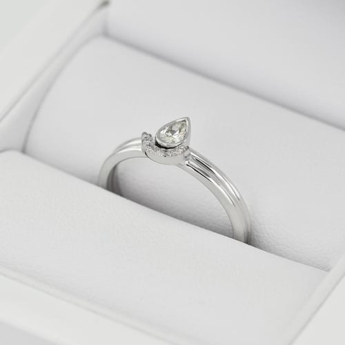 Ringset aus 585 Gold mit zertifiziertem Tropfendiamant Ralyas