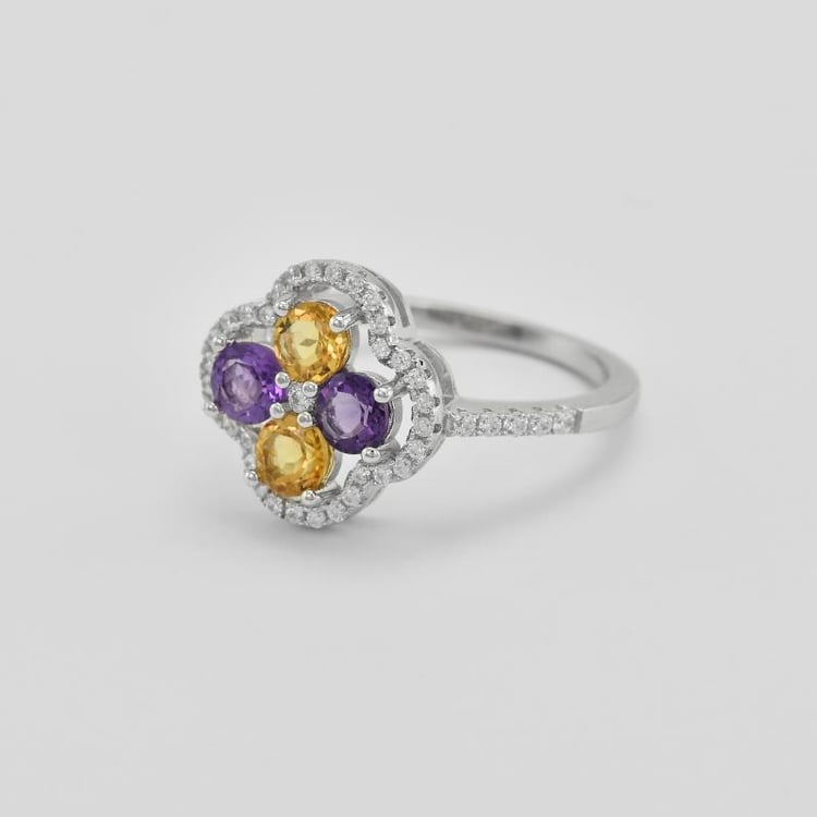 Ring aus Silber 38389