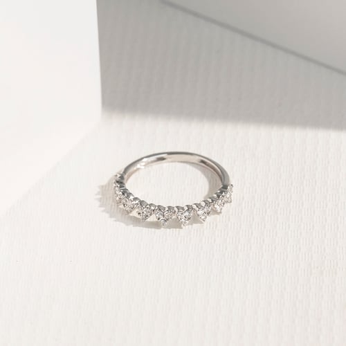 Eternity-Ring mit Herzen und Diamanten Mihai
