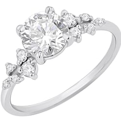 Verlobungsring mit Buchstaben und Lab Grown Diamanten Olha
