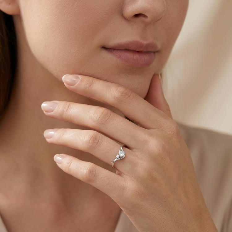 Verlobungsring in Wellenform mit 0.67ct IGI-zertifiziertem Lab Grown Diamanten Mirj 170513