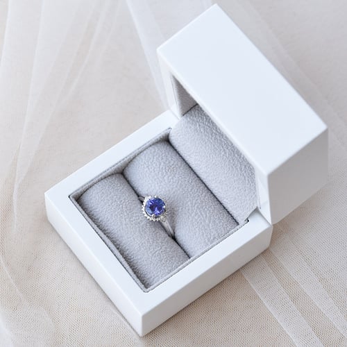 Goldring mit Tansanit und Diamanten Evly