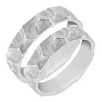 Eheringe aus Gold mit unregelmäßiger Struktur Elias