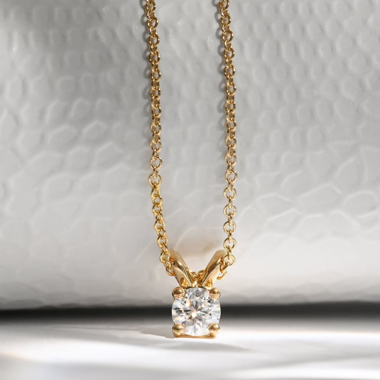 Minimalistischer Anhänger mit Moissaniten Lalom 122673